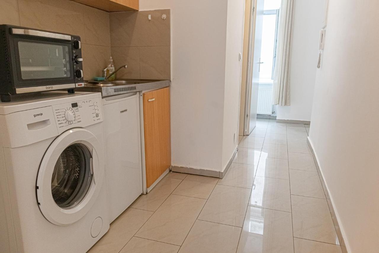 Peaceful 1Br Apt. Near Metro Station Langenfeldg. Lejlighed Wien Eksteriør billede